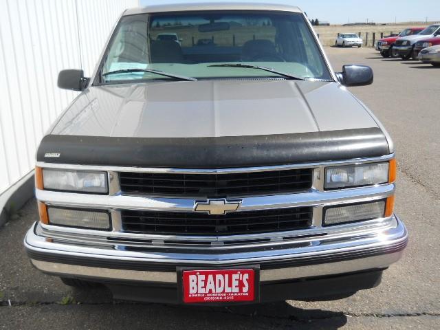 Chevrolet C1500 1998 photo 2