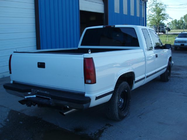 Chevrolet C1500 1998 photo 3