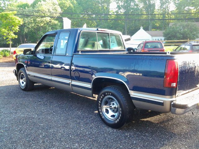 Chevrolet C1500 1998 photo 2