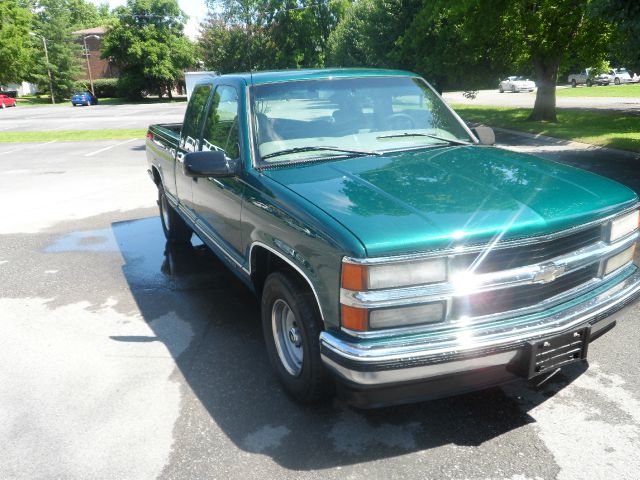 Chevrolet C1500 1998 photo 2