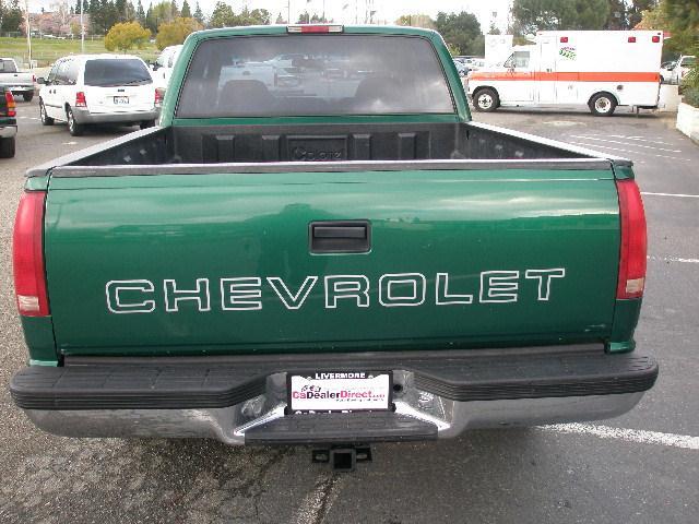 Chevrolet C1500 1999 photo 3