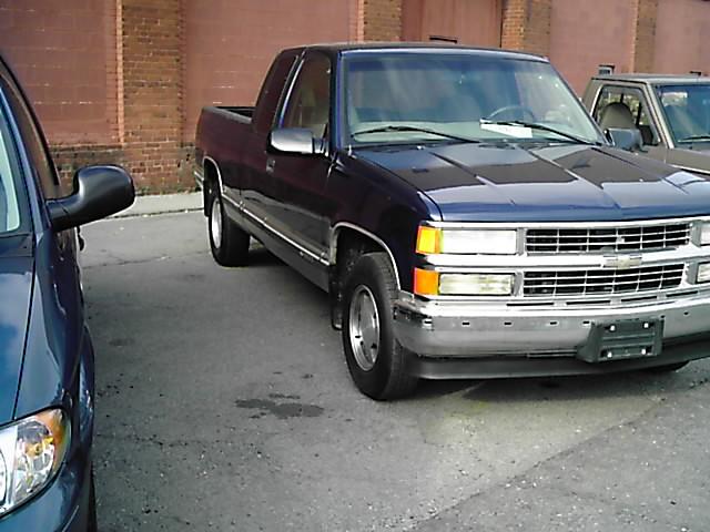 Chevrolet C1500 1999 photo 2