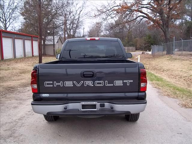 Chevrolet C1500 2004 photo 5