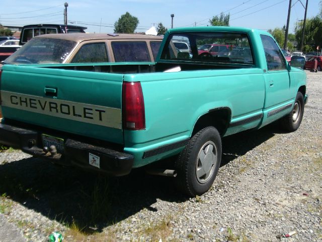 Chevrolet C2500 1988 photo 2