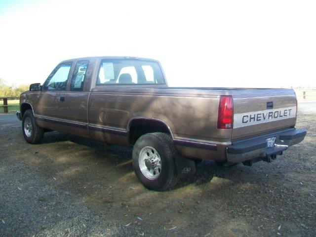 Chevrolet C2500 1995 photo 3