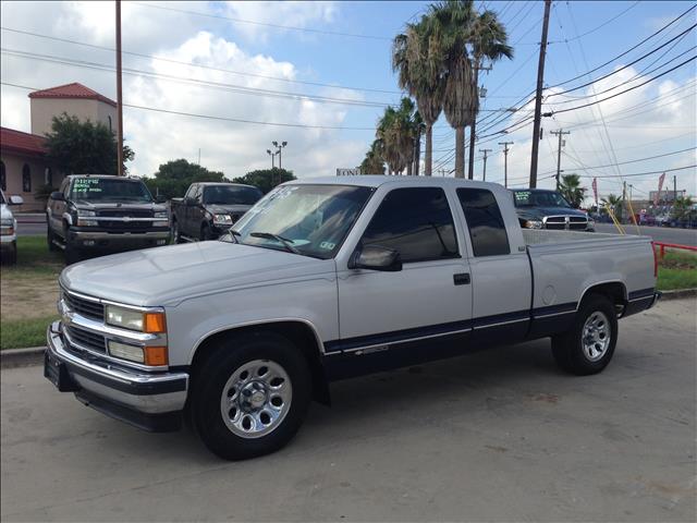 Chevrolet C2500 1995 photo 2