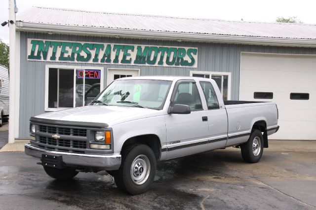 Chevrolet C2500 1997 photo 2