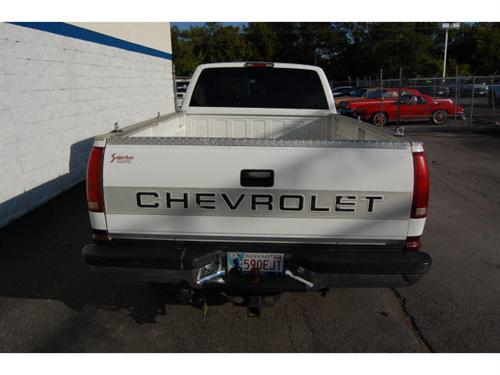 Chevrolet C2500 1997 photo 3