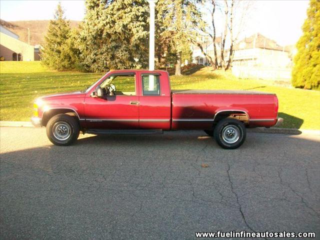 Chevrolet C2500 GT 2D Convertible Pickup