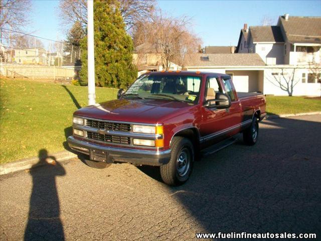 Chevrolet C2500 1997 photo 2