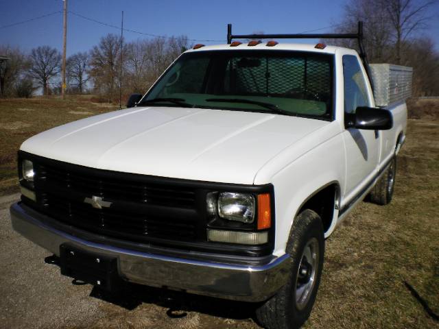 Chevrolet C2500 1998 photo 1