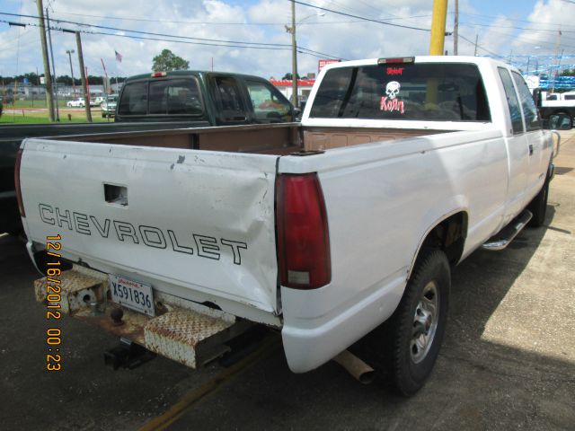 Chevrolet C2500 1998 photo 1