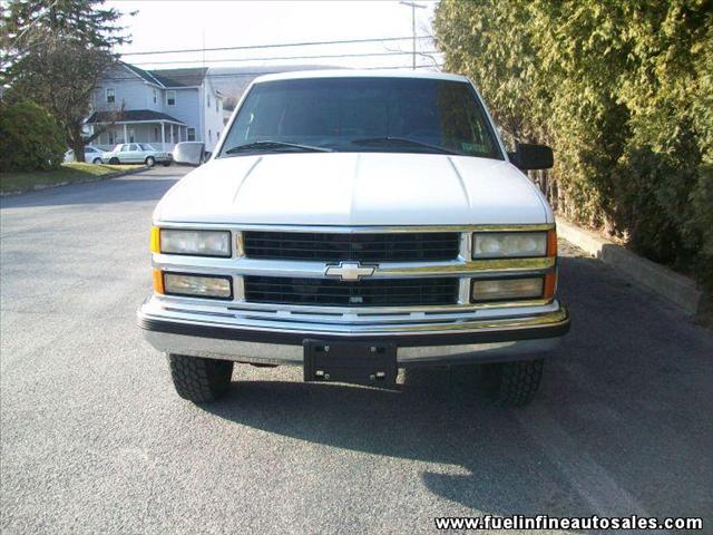 Chevrolet C2500 1998 photo 3