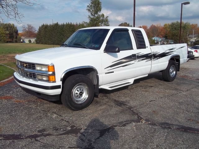 Chevrolet C2500 1998 photo 3