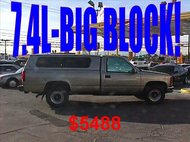 Chevrolet C2500 4WD 4dr Sport Pickup