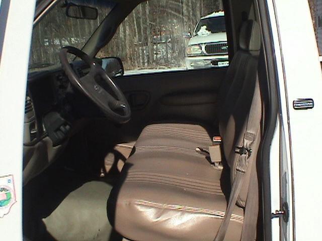 Chevrolet C2500 1998 photo 3