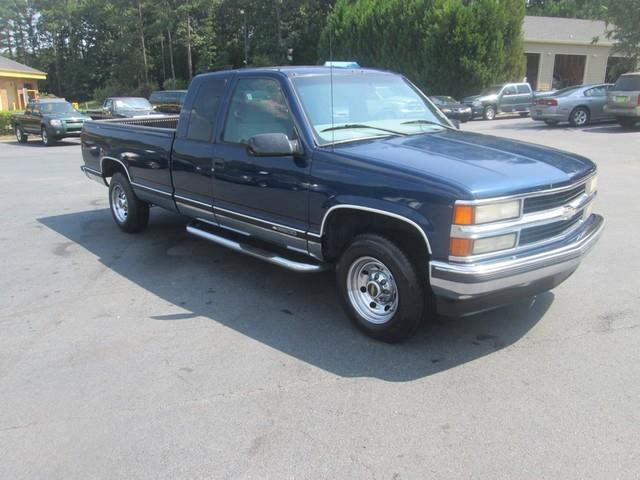 Chevrolet C2500 1999 photo 3