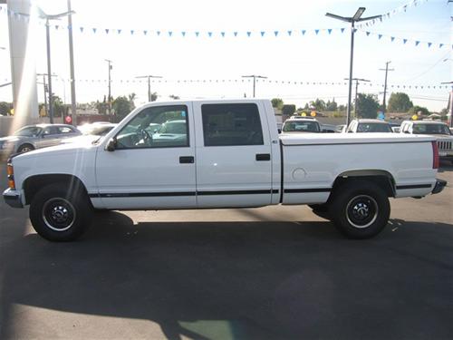 Chevrolet C2500 2000 photo 1