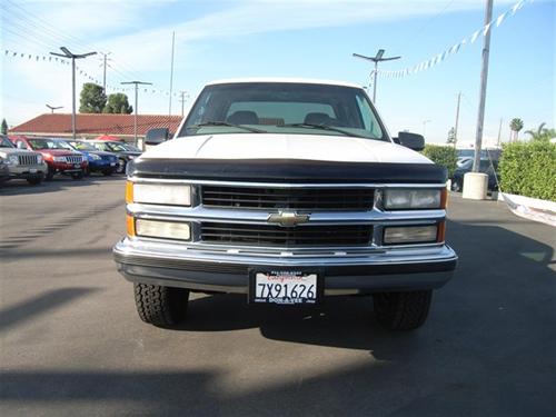 Chevrolet C2500 2000 photo 2