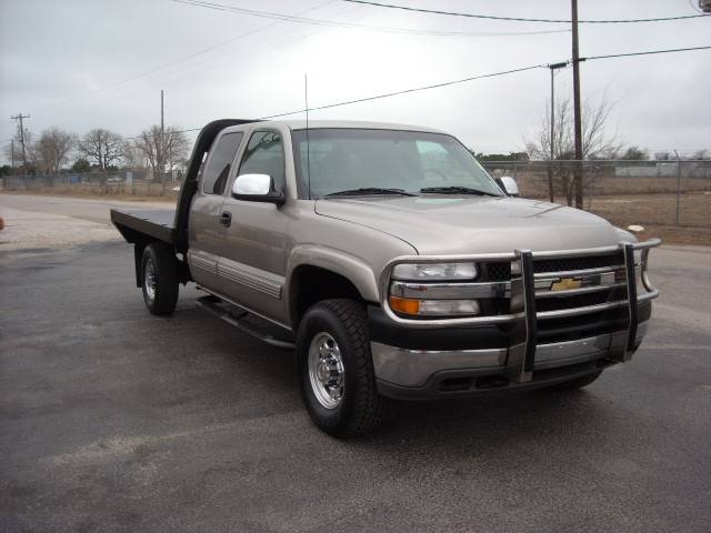 Chevrolet C2500 2001 photo 2