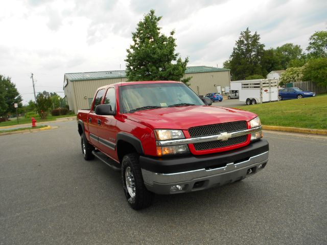 Chevrolet C2500 2003 photo 2