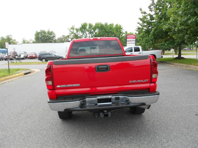 Chevrolet C2500 2003 photo 3