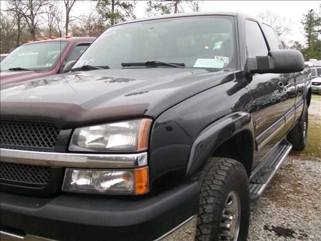 Chevrolet C2500 2004 photo 1