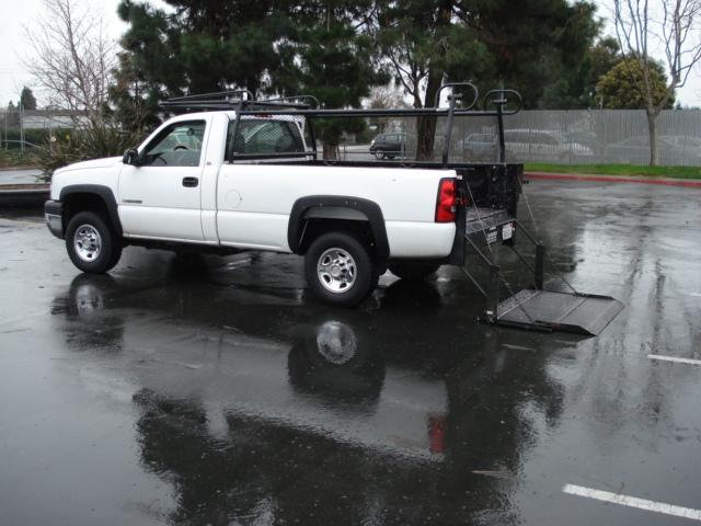 Chevrolet C2500 2005 photo 2