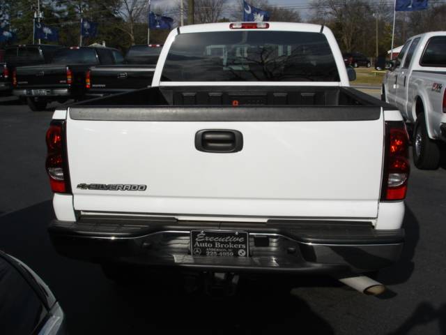 Chevrolet C2500 2007 photo 2