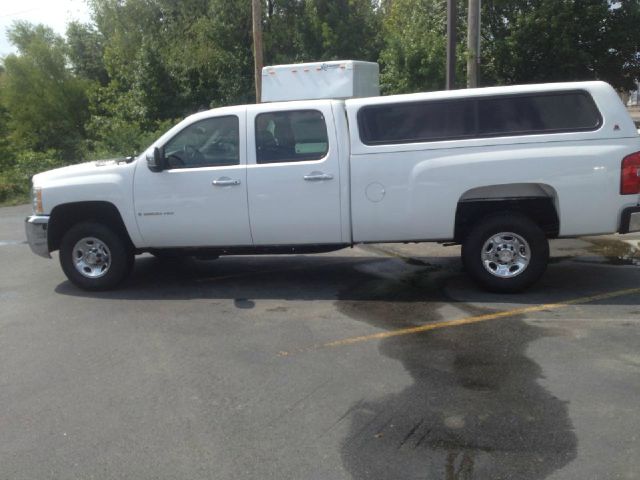 Chevrolet C2500 2009 photo 2