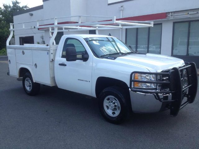 Chevrolet C2500 2009 photo 3