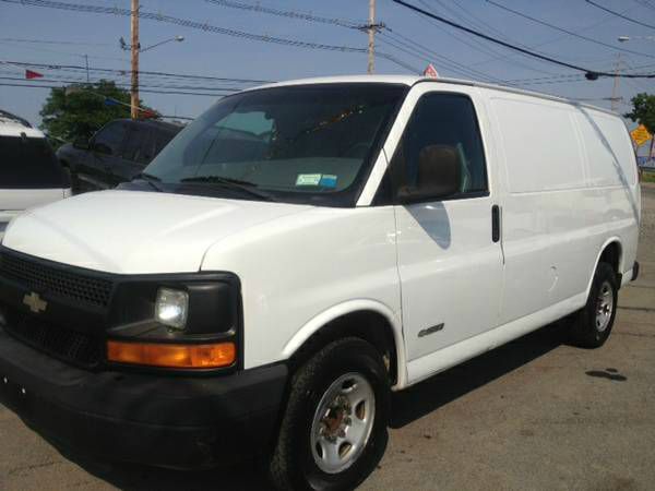 Chevrolet C2500 2014 photo 2