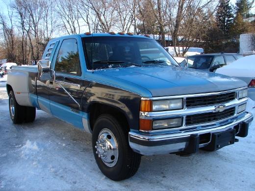 Chevrolet C3500 SL - Extra Clean LIKE NEW Unspecified