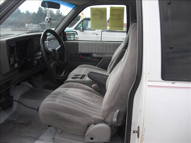 Chevrolet C3500 1994 photo 2