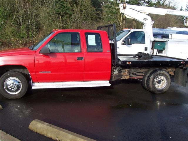 Chevrolet C3500 Base Pickup