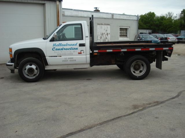 Chevrolet C3500 1997 photo 2