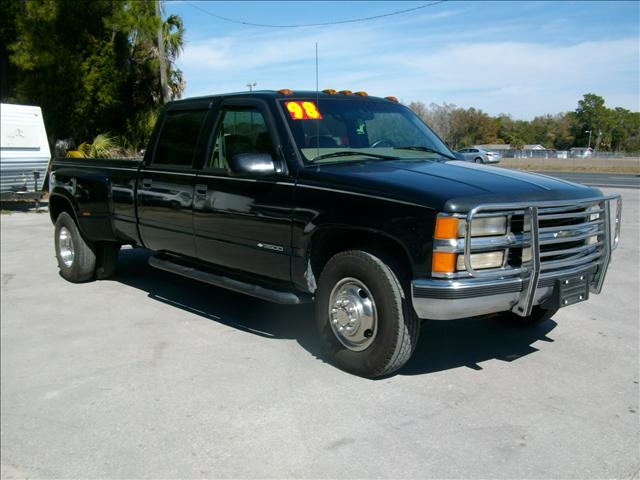 Chevrolet C3500 Base Pickup