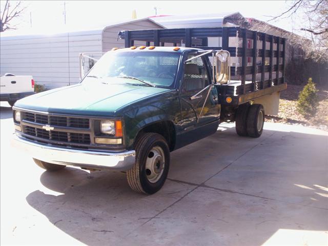 Chevrolet C3500 Base Pickup