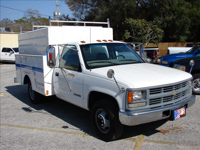 Chevrolet C3500 2000 photo 2