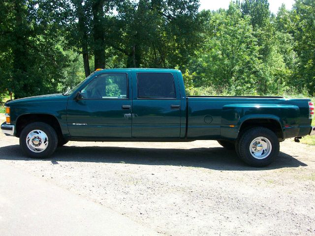 Chevrolet C3500 2000 photo 2