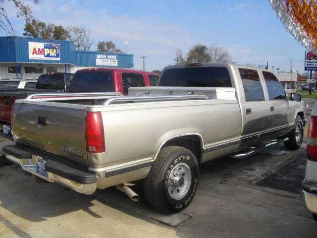 Chevrolet C3500 2000 photo 3