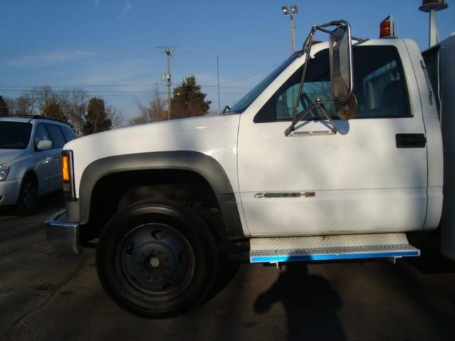 Chevrolet C3500 2000 photo 2