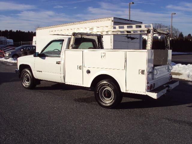 Chevrolet C3500 2000 photo 2