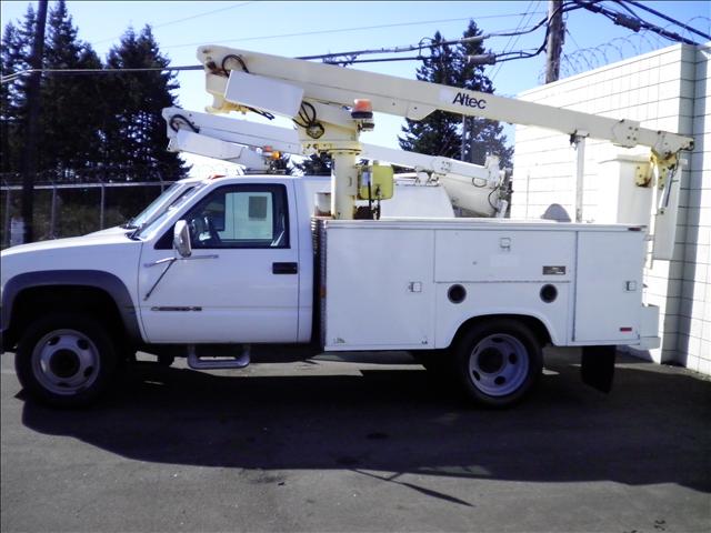 Chevrolet C3500 2000 photo 2