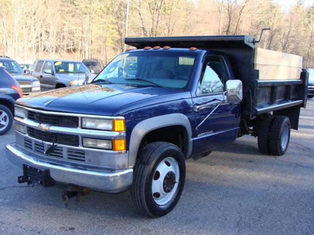 Chevrolet C3500 BASE 15 Pickup