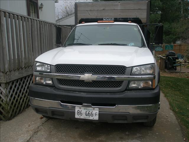 Chevrolet C3500 2004 photo 3