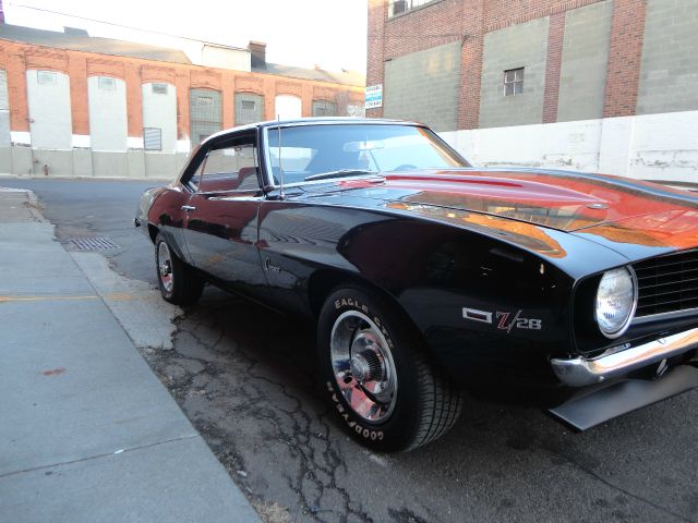 Chevrolet Camaro 1969 photo 3