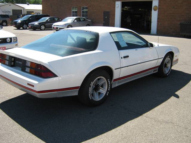 Chevrolet Camaro 1982 photo 2