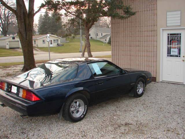 Chevrolet Camaro 1982 photo 1