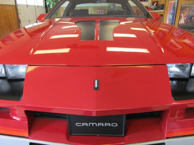 Chevrolet Camaro 1984 photo 13